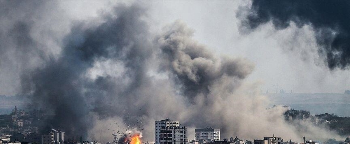 فیلم| بمباران صد نقطه غزه از زاویه جنگنده‌ اسرائیل