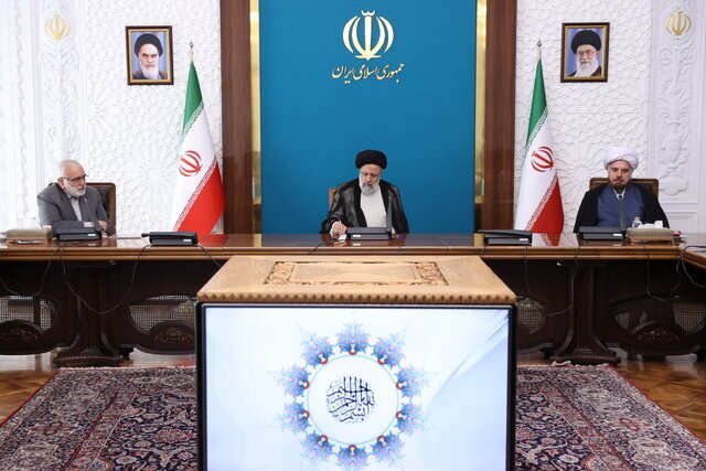 تاکید رئیسی بر تهیه سند کاهش فقر