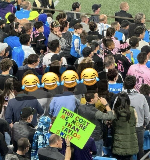 عکس| تماشای مسی از تیلور سوئیفت گرانتر است! عکس| تماشای مسی از تیلور سوئیفت گرانتر است!