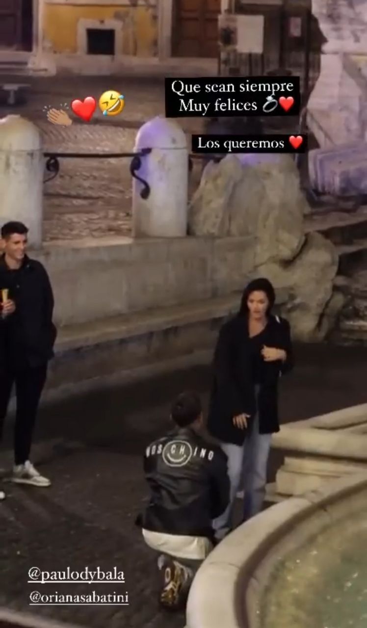 عکس| خواستگاری متفاوت رفیق سردار آزمون؛ پائولو دیبالا وسط شهر خواستگاری کرد!