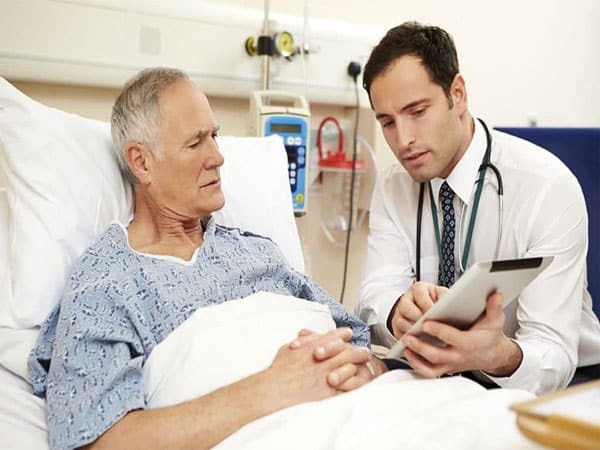 پرستار بیمار