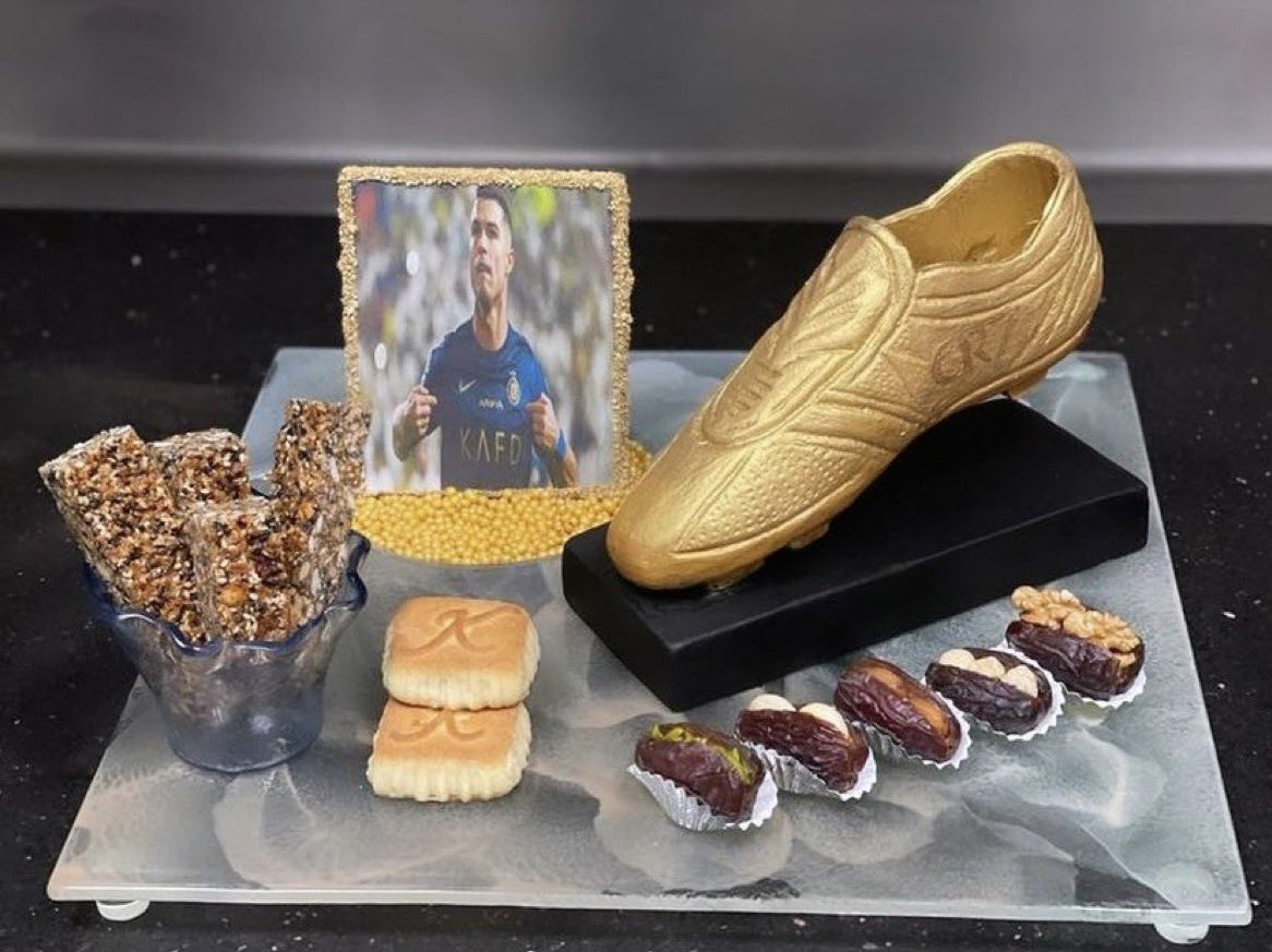 عکس| رونالدو سورپرایز ویژه قطریها را خراب کرد عکس| رونالدو سورپرایز ویژه قطریها را خراب کرد