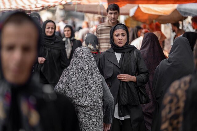 فیلم جدید آزاده صمدی به داریوش مهرجویی تقدیم شد