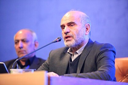 فرشاد مومنی: دلیل کسری بودجه بی‌سابقه دولت با وجود فروش بالای نفت چیست؟!