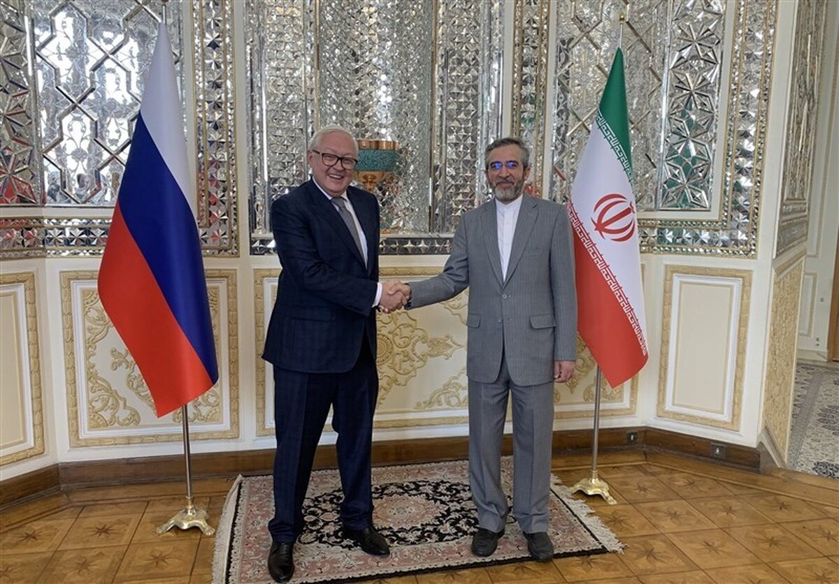 گفتگوی معاونان وزیرای خارجه ایران و روسیه/ ریابکوف در تهران چه می کند؟