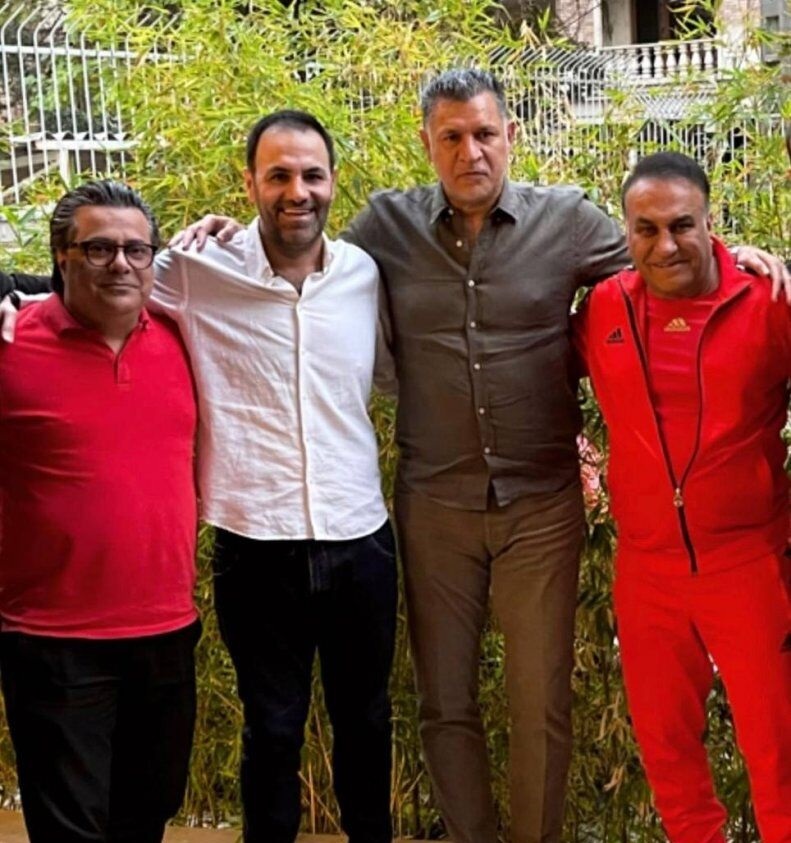 عکس| لاغری چشمگیر علی دایی در روزهای دوری از فوتبال! عکس| لاغری چشمگیر علی دایی در روزهای دوری از فوتبال!