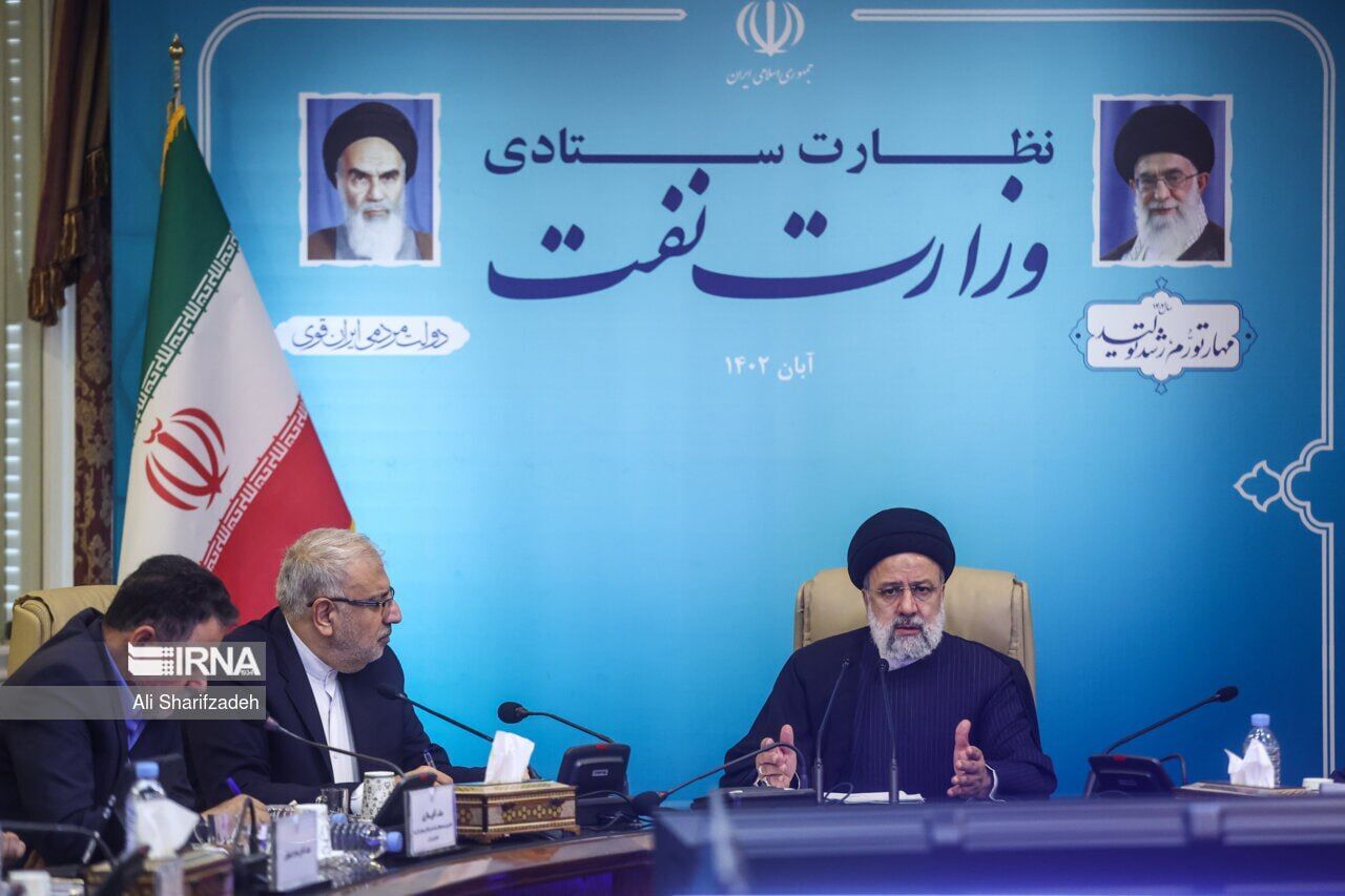 رئیسی به وزارت نفت رفت+عکس رئیسی به وزارت نفت رفت+عکس