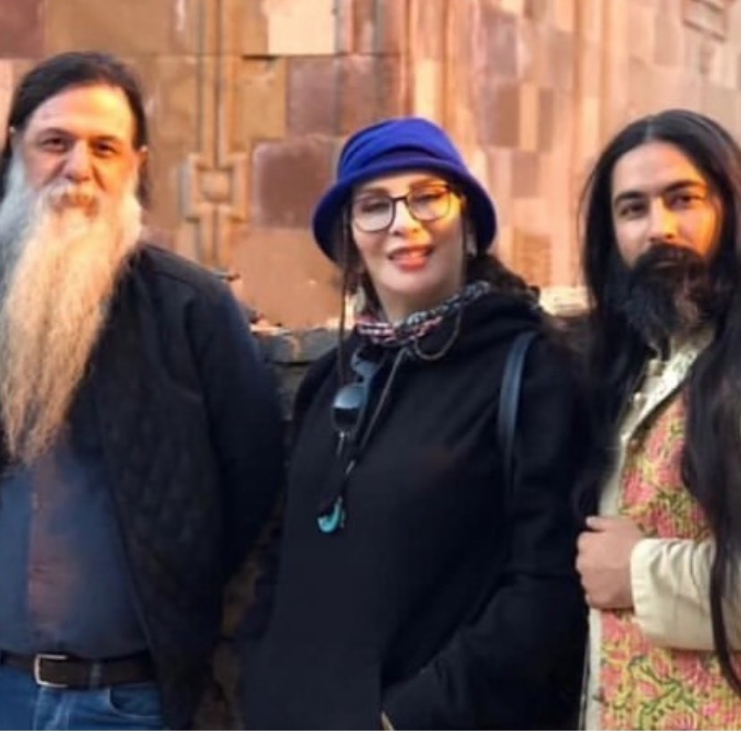 تفریحات افسانه بایگان لس آنجلس بدون روسری