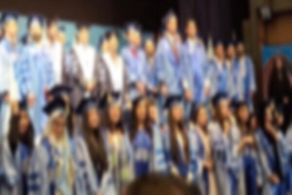 رئیس دانشگاه شریف برکنار شد/ دلیل برکناری حجاب دانشجویان دختر در مراسم فارغ‌التحصیلی بود؟