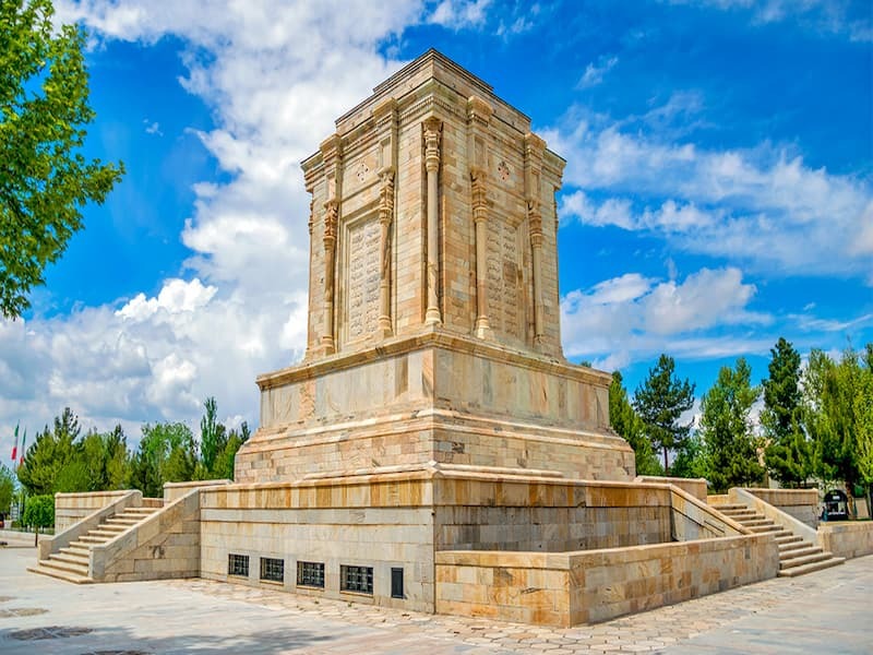 نحوه رزرو بلیط قطار مشهد کرمان