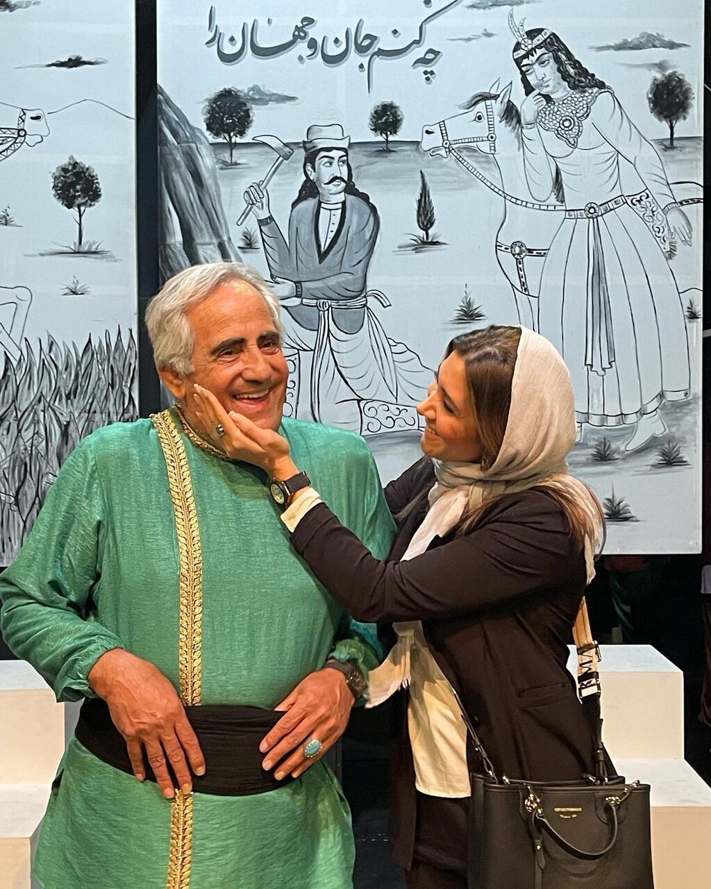 عکس| عاشقانه‌های خانم و آقای بازیگر/ ذوق مجید مظفری کنار دخترش