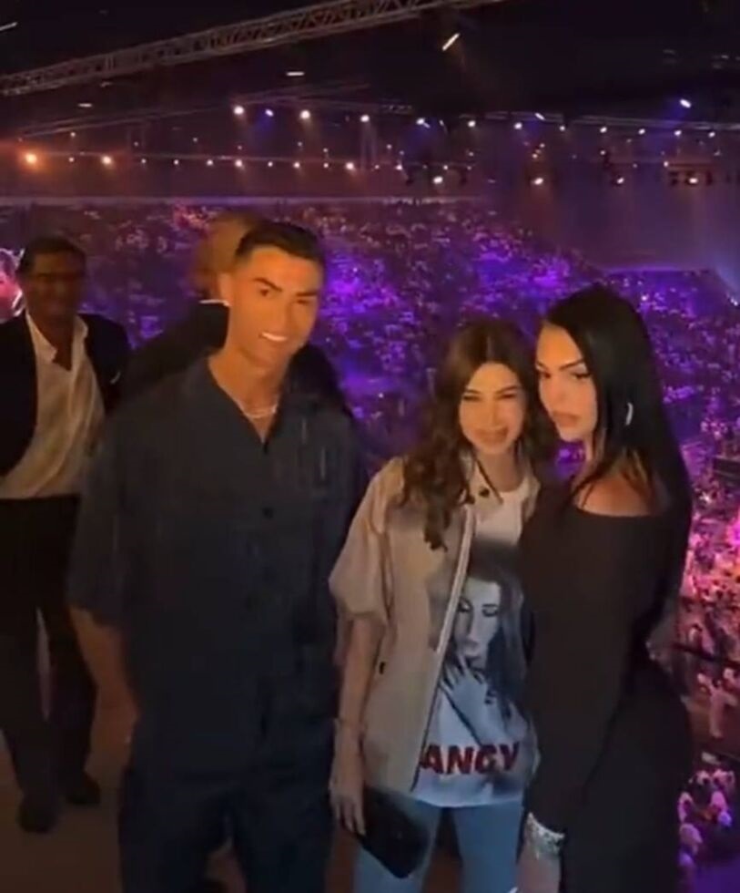 عکس| ذوقزدگی نانسی عجرم از دیدن جورجینا و رونالدو عکس| ذوقزدگی نانسی عجرم از دیدن جورجینا و رونالدو