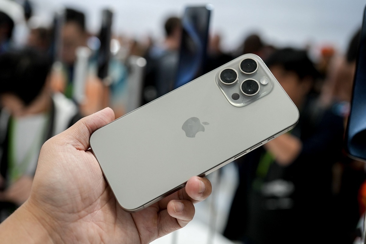 فروش آیفون 15 قاچاق توسط اسپانسر یک باشگاه مشهور فوتبال پایتخت