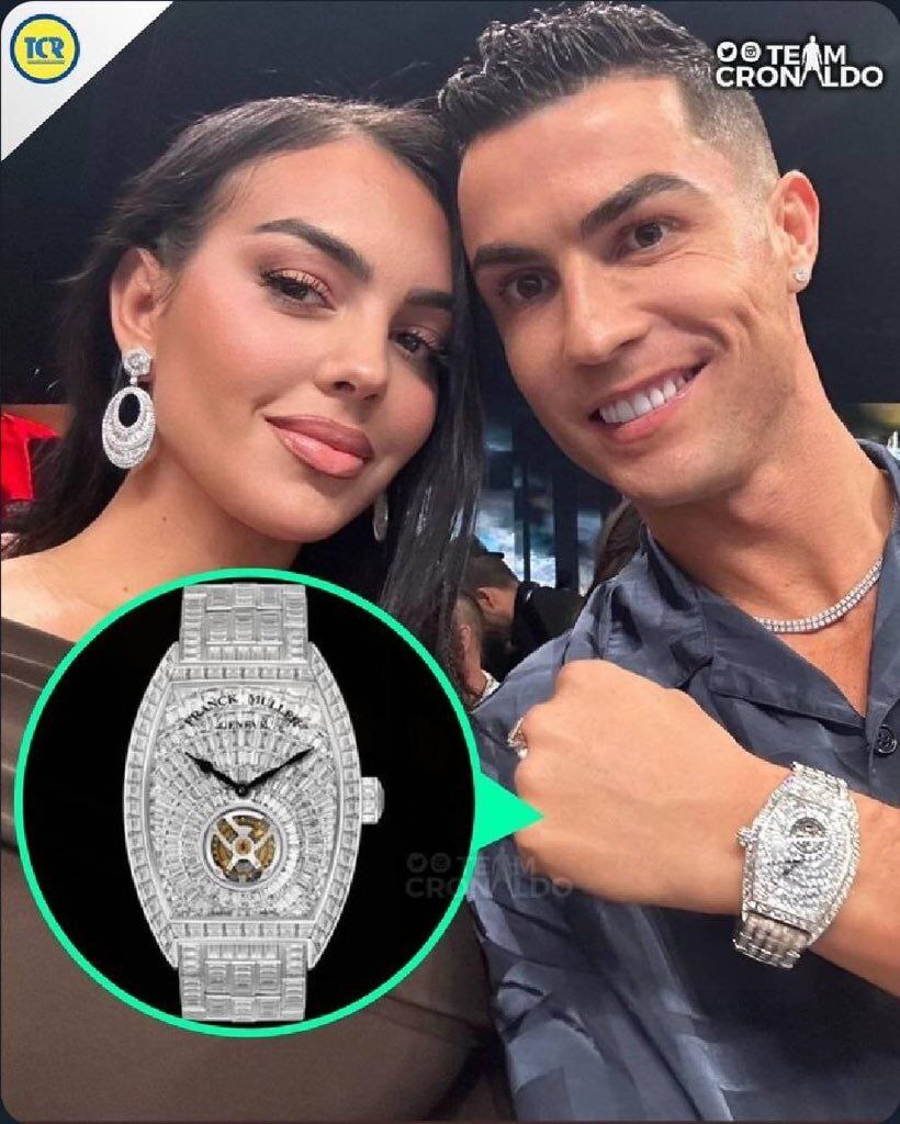 عکس| کریس رونالدو جواهر درخشانش را به رخ کشید! عکس| کریس رونالدو جواهر درخشانش را به رخ کشید!