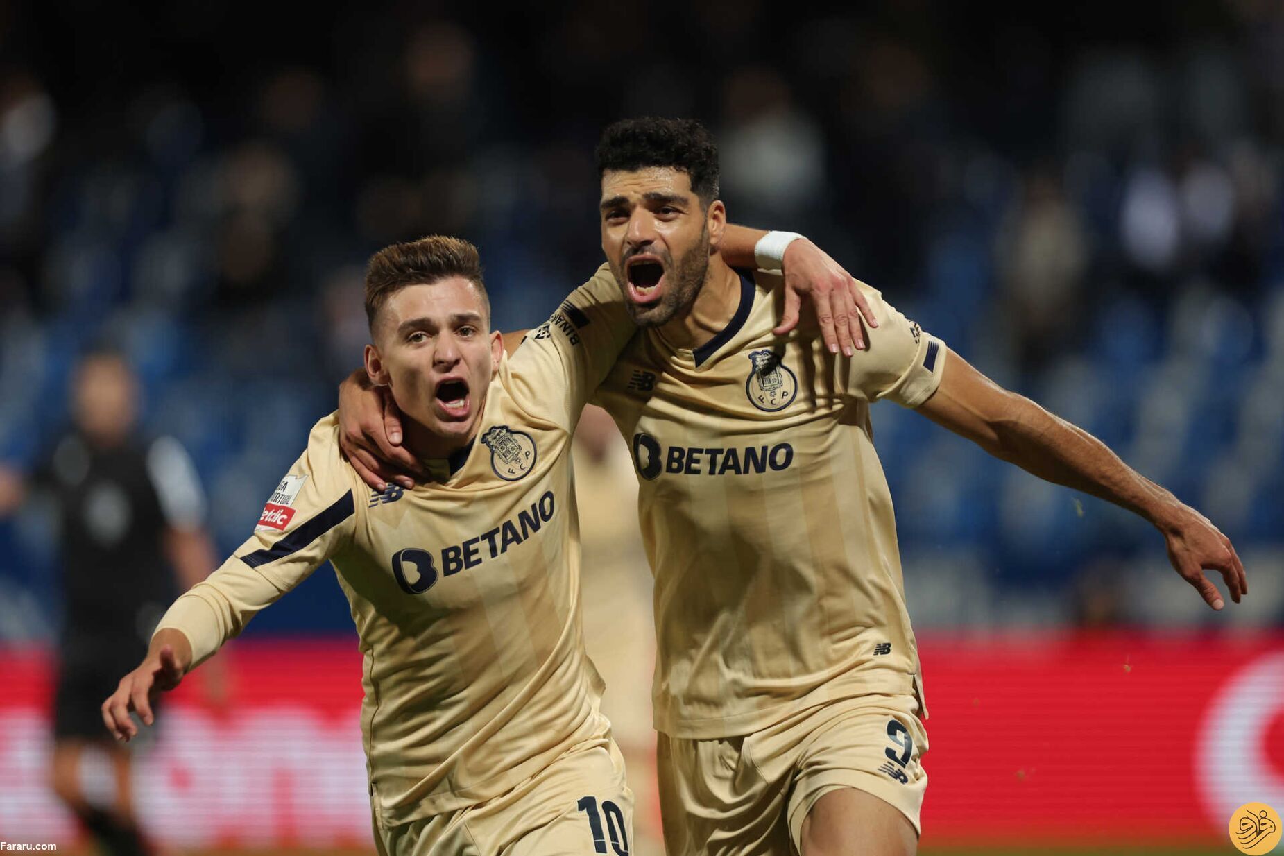 عکس| مهدی طارمی با این لباس کمتر دیده شده!