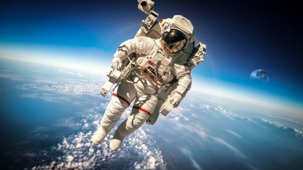 فیلم| لحظات سخت بازگشت فضانوردان به اتمسفر زمین