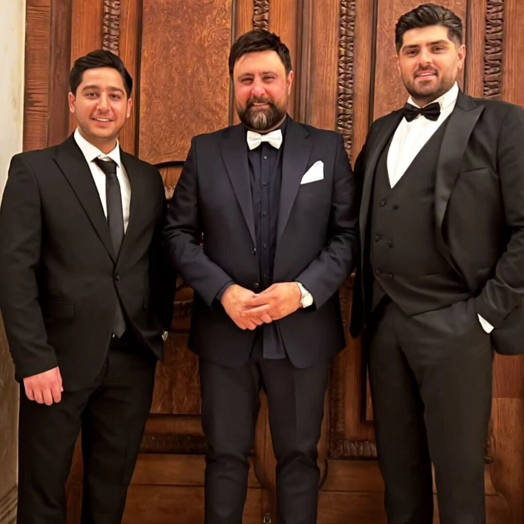 عکس| آقای خواننده داماد شد؛ محمد علیزاده در لباس دامادی!