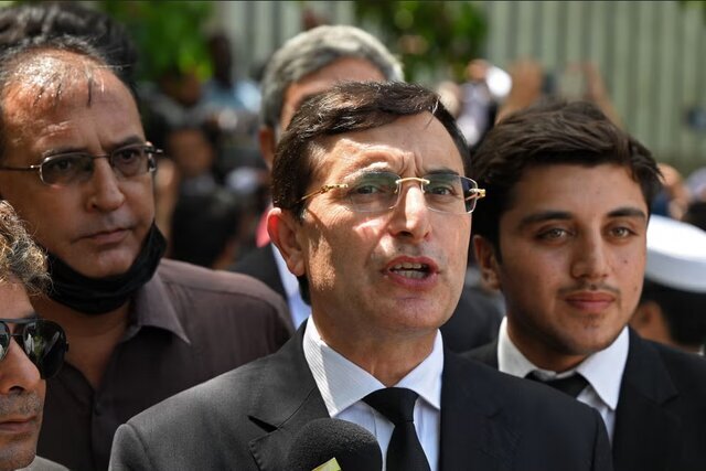 عمران خان از حصر برای خود جانشین تعیین کرد عمران خان از حصر برای خود جانشین تعیین کرد