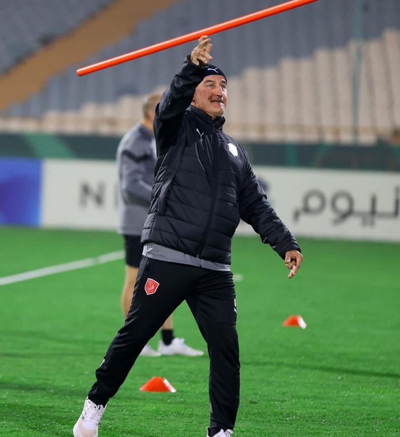 عکس| رخ سرمربی پاریس در ورزشگاه آزادی عکس| رخ سرمربی پاریس در ورزشگاه آزادی