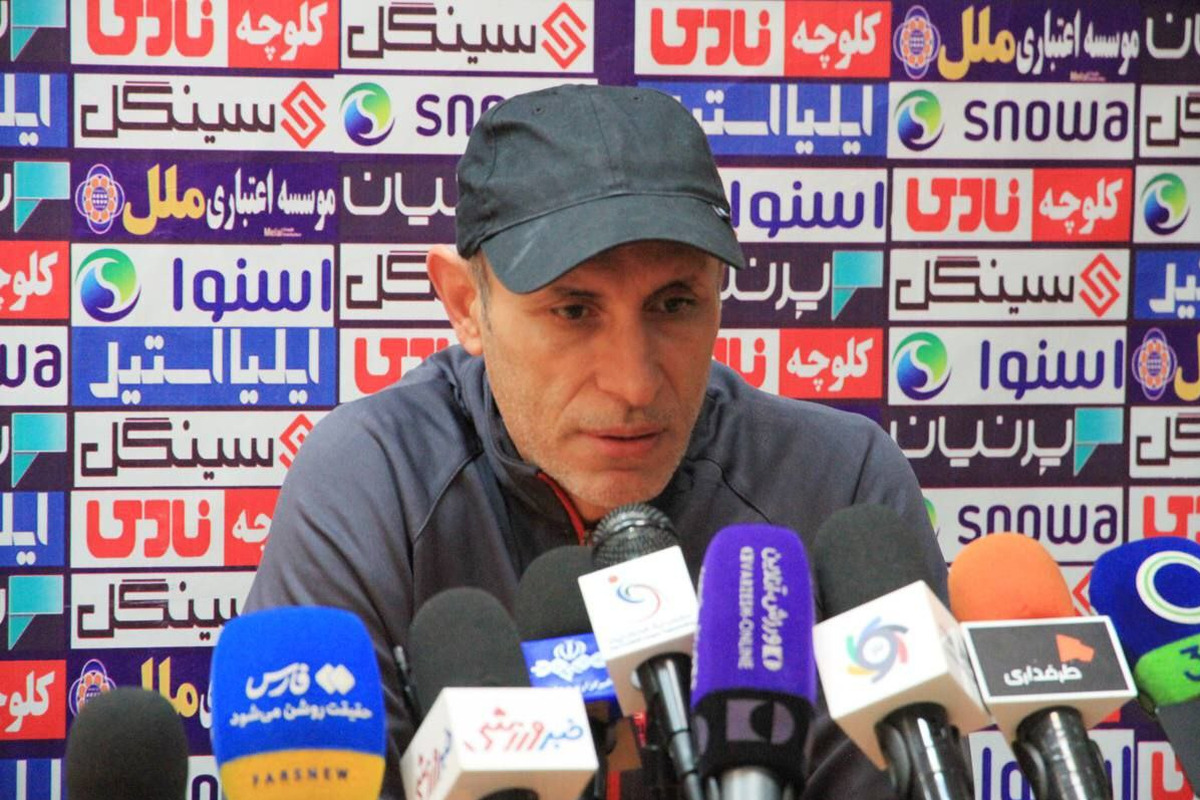 گل‌محمدی: هیچ کس برای پرسپولیس بهتر از برانکو نیست و حاضرم تیم را تحویل او بدهم