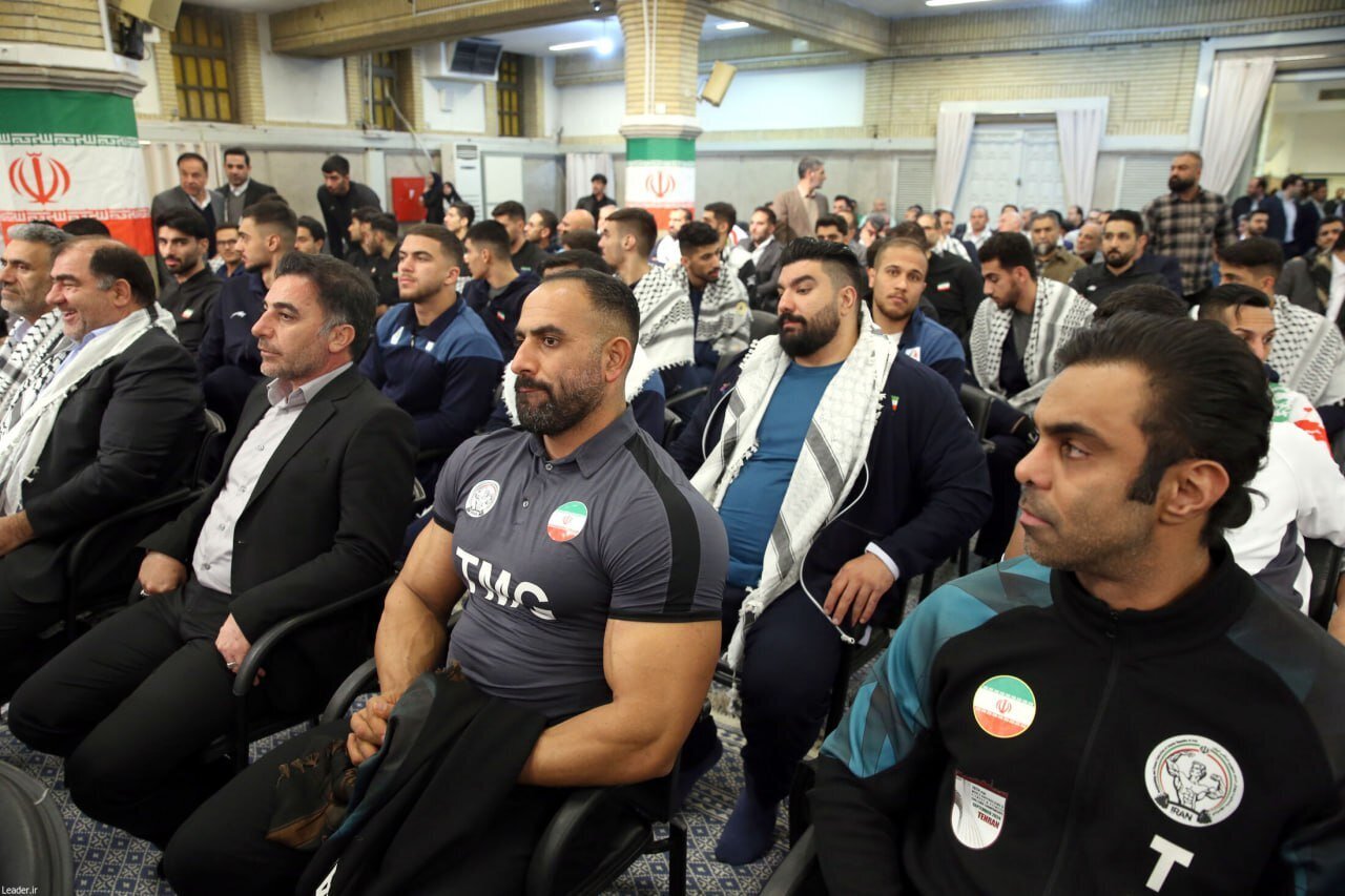 عکس| مهدی ماهانی در دیدار رهبرانقلاب با ورزشکاران و مدال آوران
