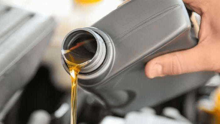 آیا همیشه باید از یک نوع روغن موتور استفاده کرد؟ آیا همیشه باید از یک نوع روغن موتور استفاده کرد؟