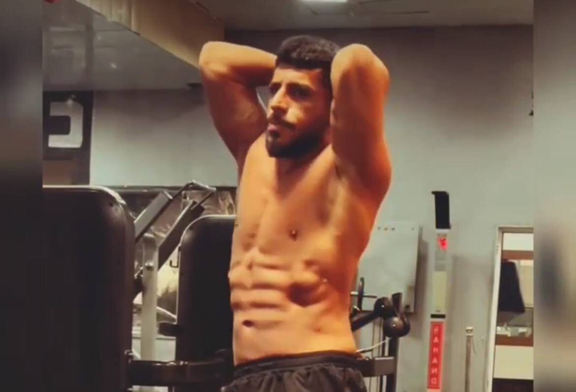 عکس| سیکس‌پک یک روحانی فیتنس‌کار؛ هیکل ورزیده حاج‌آقا در باشگاه بدنسازی