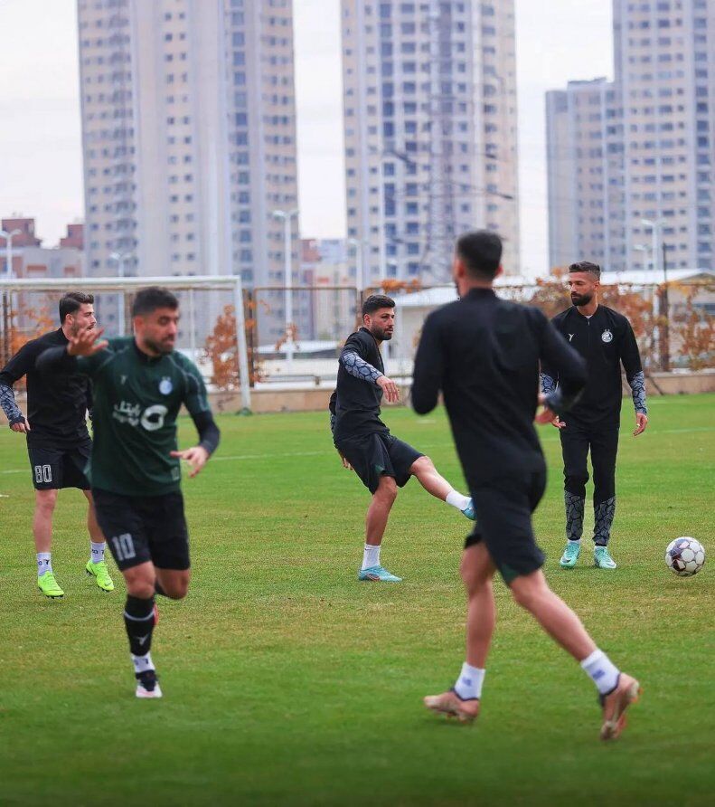 عکس| بمب استقلال برای دربی ترکید! عکس| بمب استقلال برای دربی ترکید!