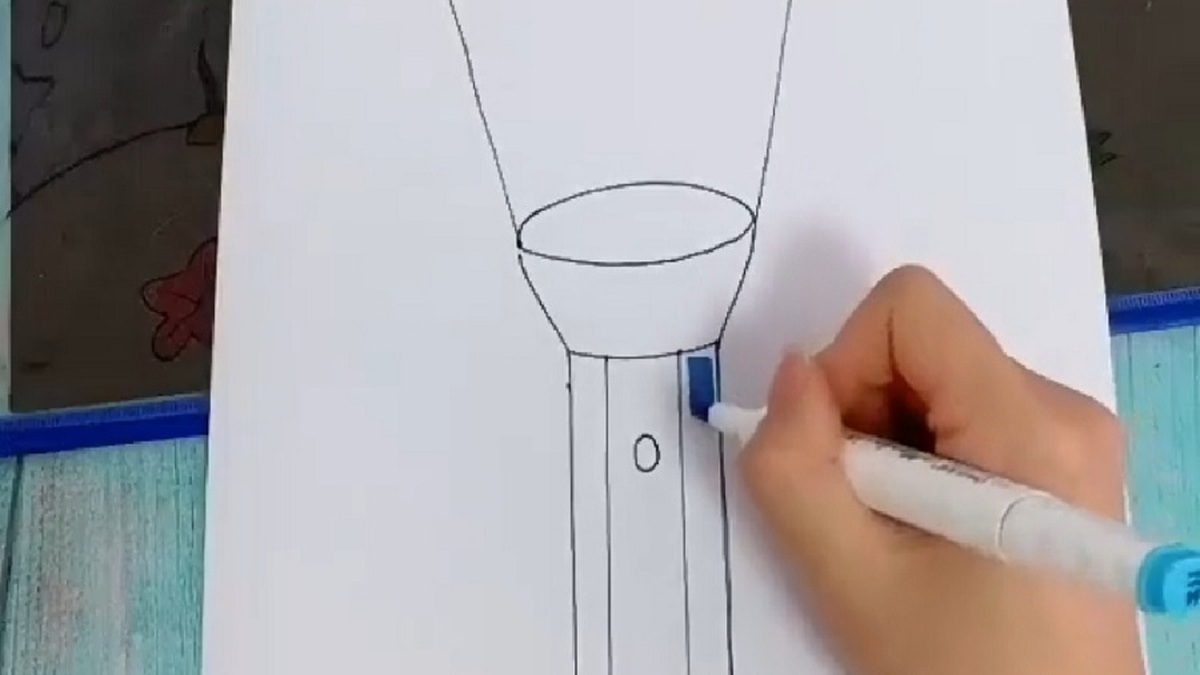 فیلم| يک ایده جذاب؛ چراغ‌قوه برای نقاشی کودکان