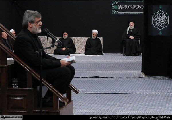اولین شب مراسم عزاداری حضرت فاطمهزهرا با حضور رهبر انقلاب اولین شب مراسم عزاداری حضرت فاطمهزهرا با حضور رهبر انقلاب