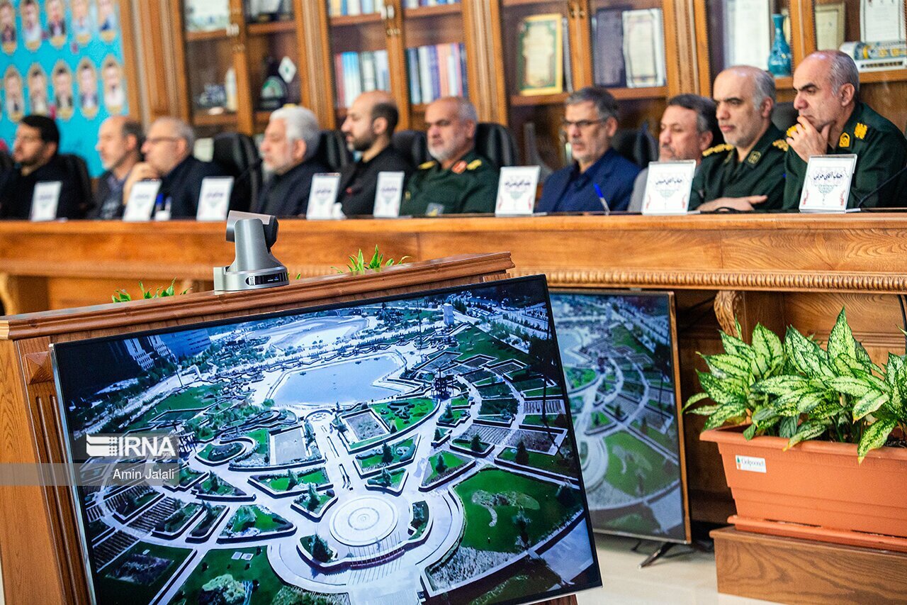 تصاویر| ابراهیم رئیسی به قرارگاه سپاه پاسداران رفت تصاویر| ابراهیم رئیسی به قرارگاه سپاه پاسداران رفت