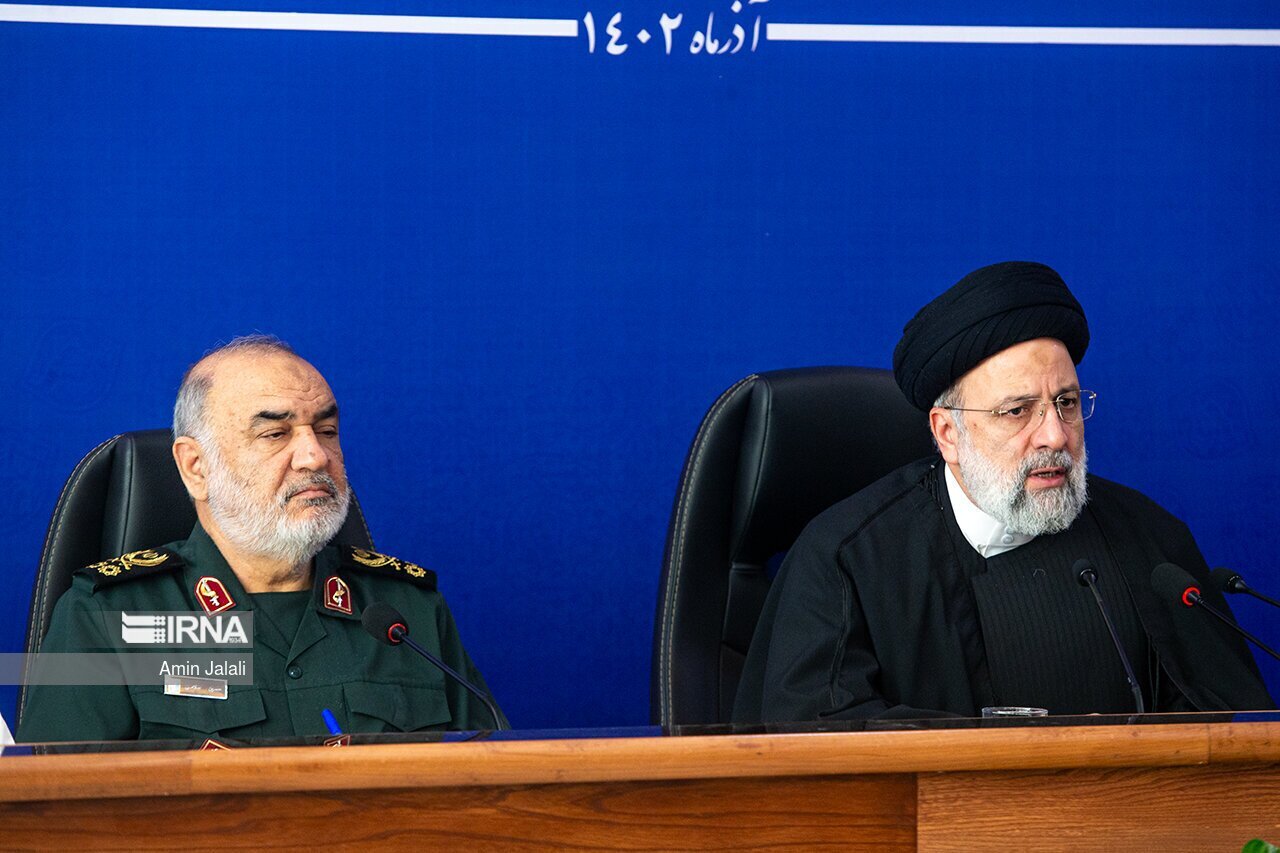 تصاویر| ابراهیم رئیسی به قرارگاه سپاه پاسداران رفت تصاویر| ابراهیم رئیسی به قرارگاه سپاه پاسداران رفت