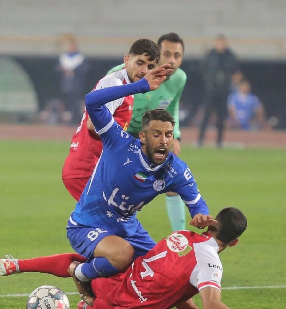 دوست نکونام مانع شکست استقلال در دربی شد! دوست نکونام مانع شکست استقلال در دربی شد!