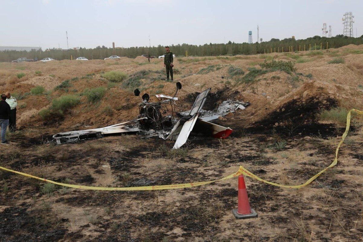 فیلم| جزییات سقوط جنگنده سوخو ۲۲ در کازرون