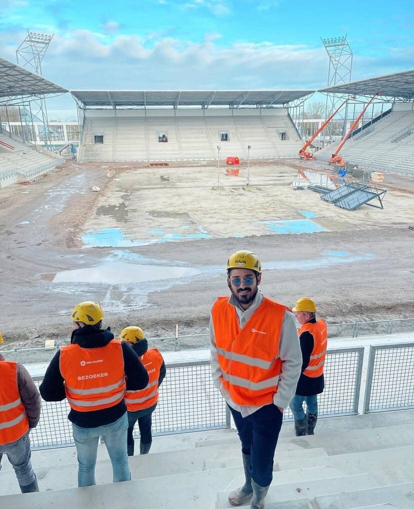 عکس| مهاجم تاریخساز تیم ملی مهندس شد! عکس| مهاجم تاریخساز تیم ملی مهندس شد!