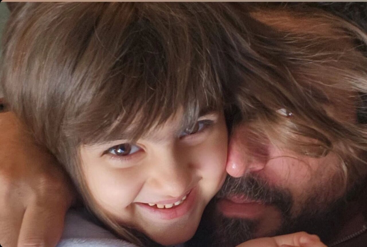 عکس| انتشار یک قاب دو نفره از محسن کیایی با عنوان «من و عشق»