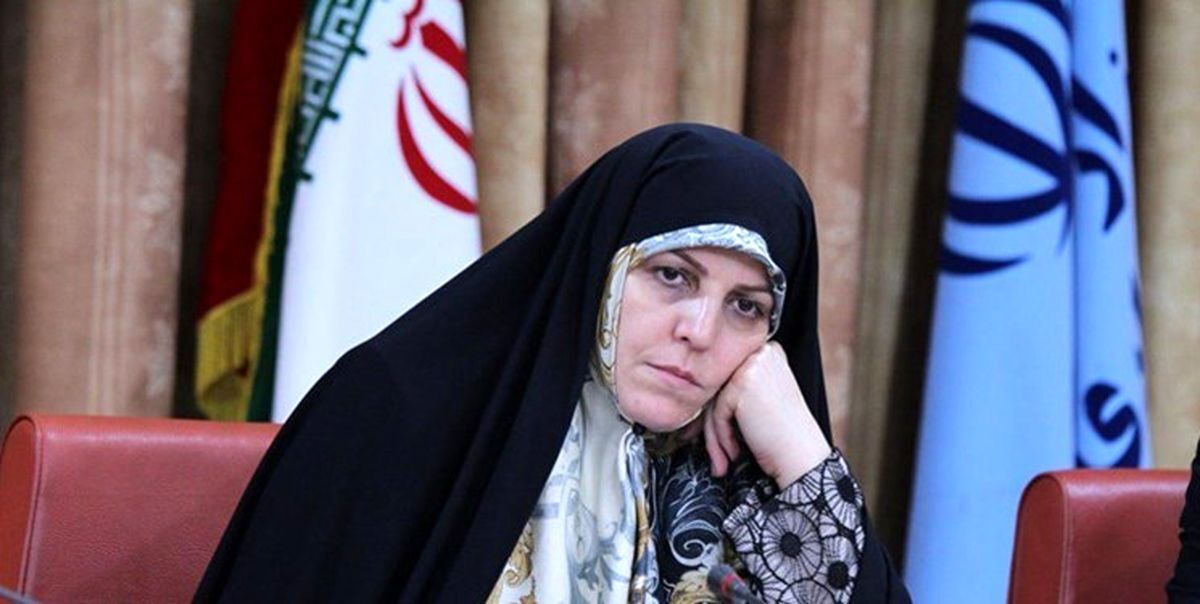 چرا و با چه مجوزی حق اطلاع داشتن از ابلاغیه وزارت کشور برای برخورد با بی‌حجابی را از مردم گرفتید؟