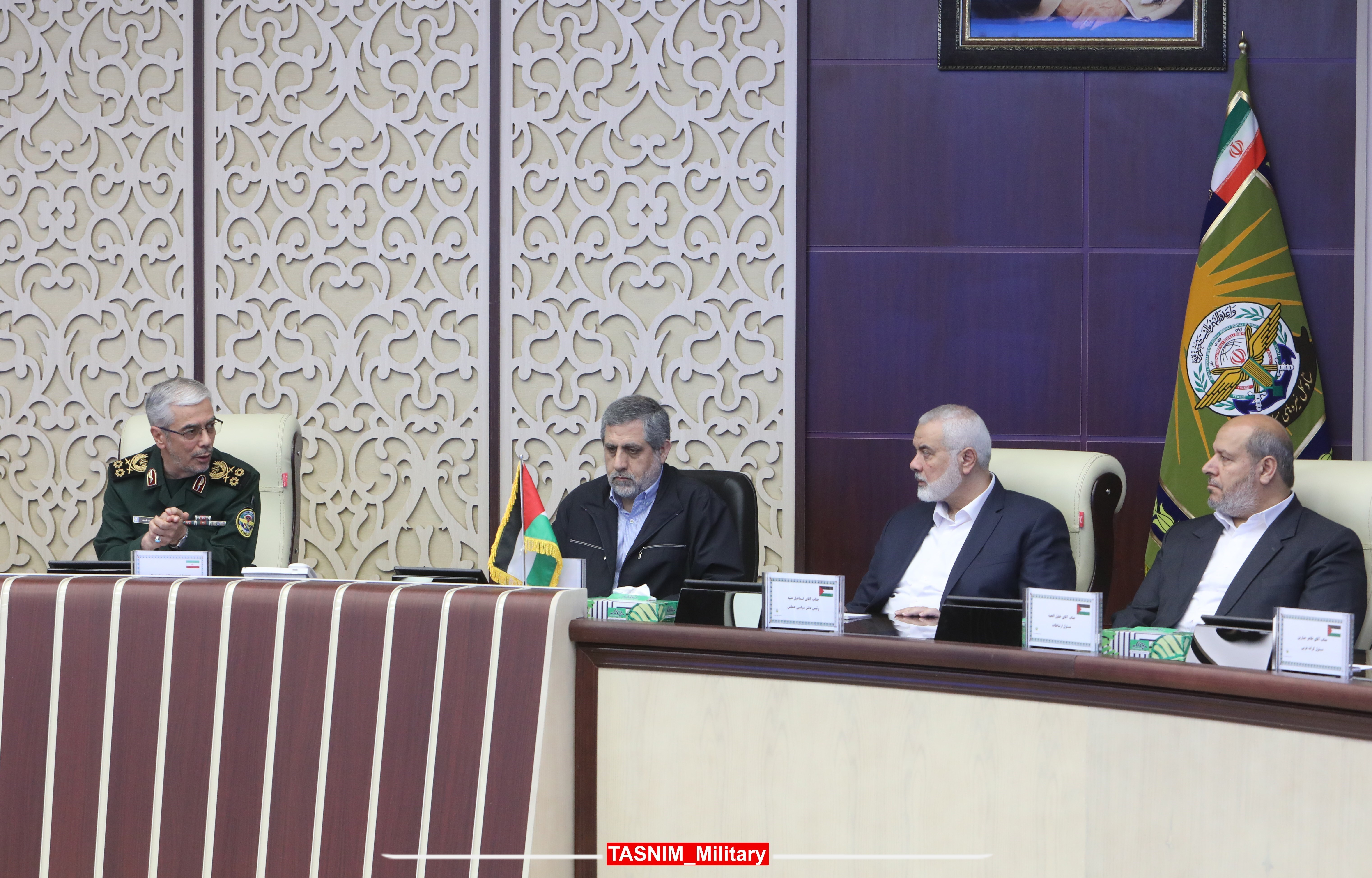 تکذیب خبر شهادت سردار ایزدی از فرماندهان سپاه در محور مقاومت تکذیب خبر شهادت سردار ایزدی از فرماندهان سپاه در محور مقاومت