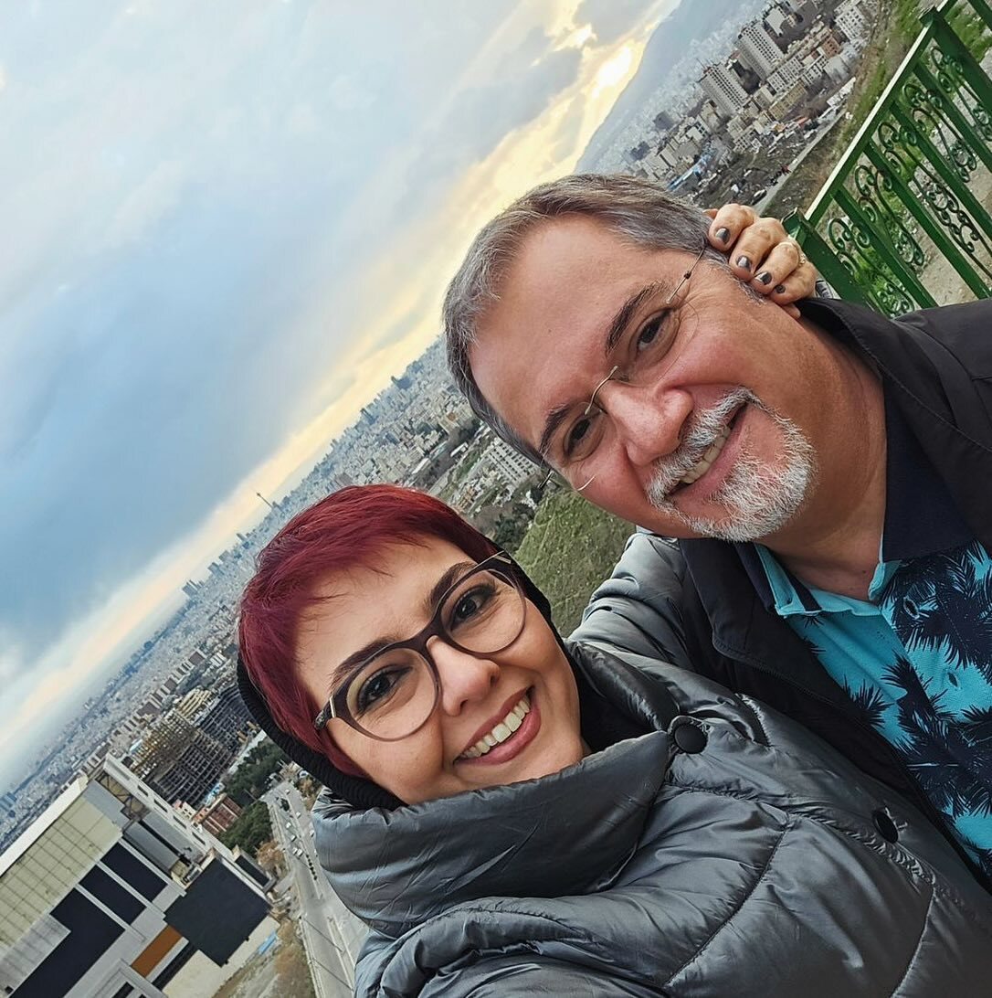 عکس| عاشقانه‌های نرگسِ آناهیتا همتی و همسرش