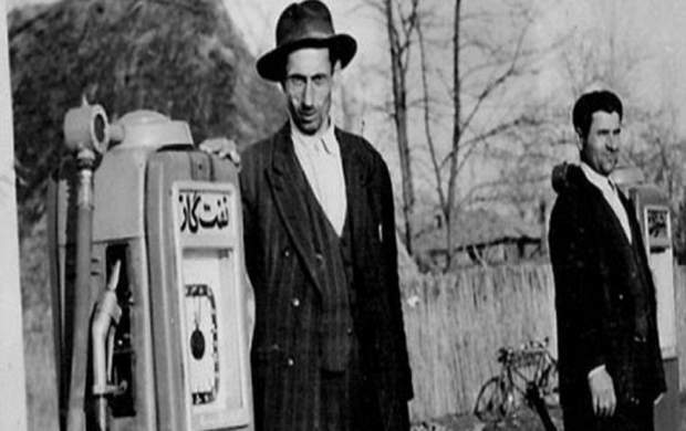 عکس| آگهی نخستین پمپبنزینها در تهران و کرج؛ ۸۹ سال پیش عکس| آگهی نخستین پمپبنزینها در تهران و کرج؛ ۸۹ سال پیش