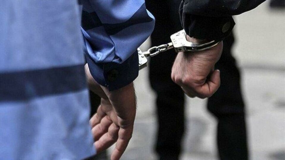 بازداشت 2 مامور قلابی در تهران!