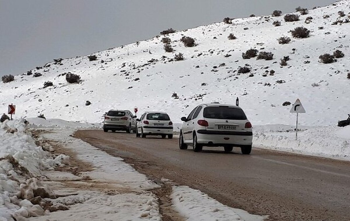 بارش برف بهاری در ۴ شهر لرستان