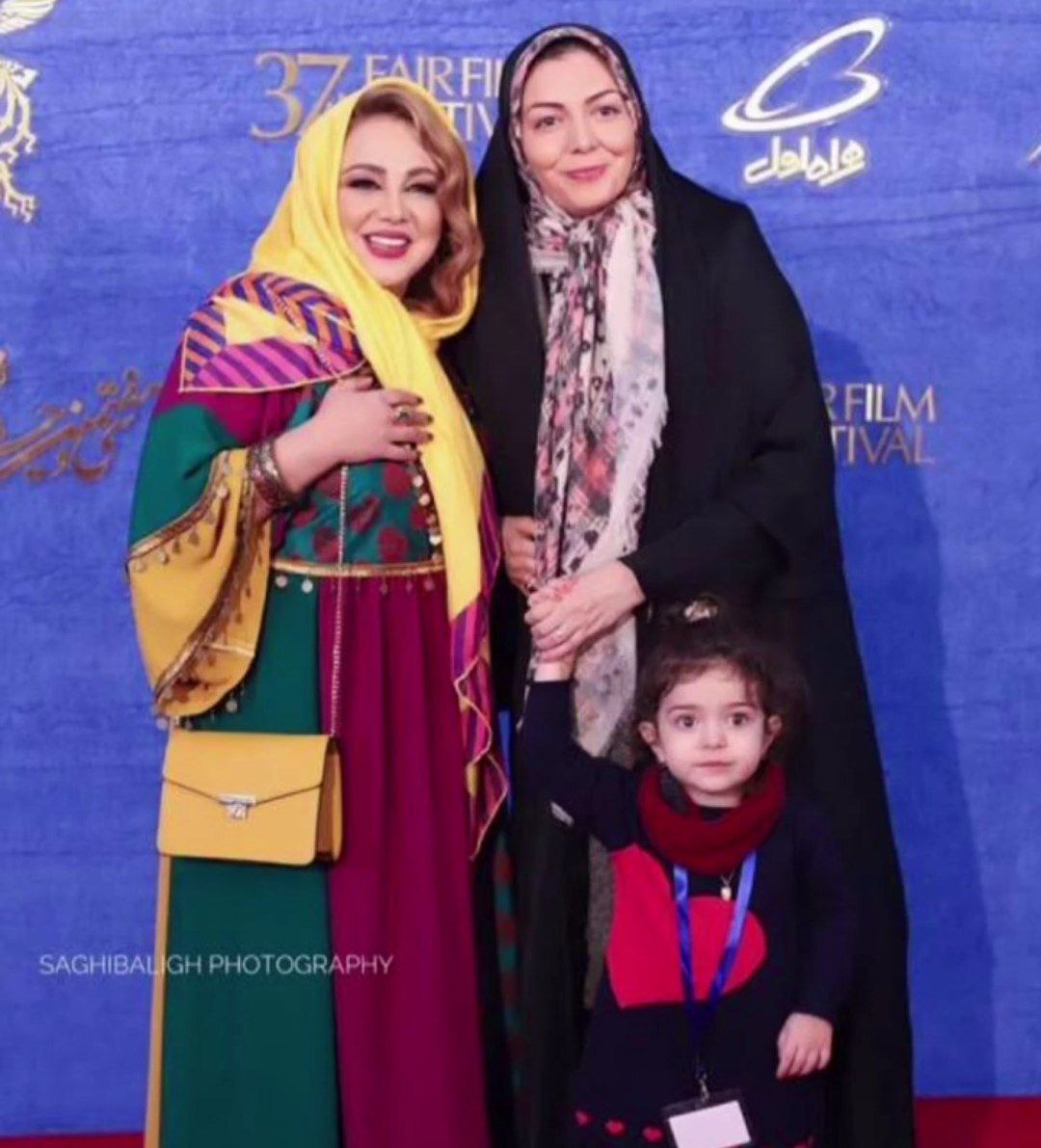 پست احساسی بهنوش بختیاری برای آزاده نامداری پست احساسی بهنوش بختیاری برای آزاده نامداری