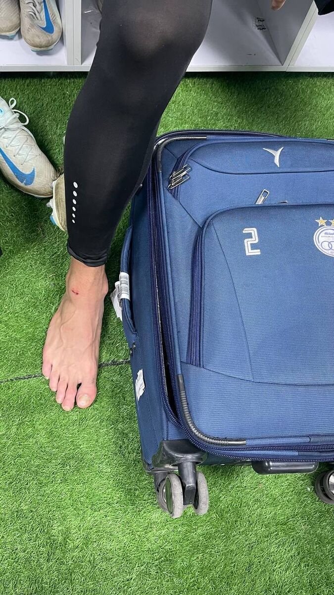 عکس/ استقلال سند رو کرد؛ بازیکن آلومینیوم باید اخراج می شد عکس/ استقلال سند رو کرد؛ بازیکن آلومینیوم باید اخراج می شد