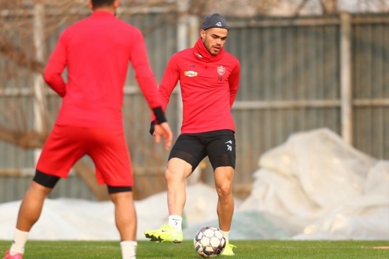 عکس/ استایل خاص اورونوف بعد از تصمیم بزرگ عکس/ استایل خاص اورونوف بعد از تصمیم بزرگ