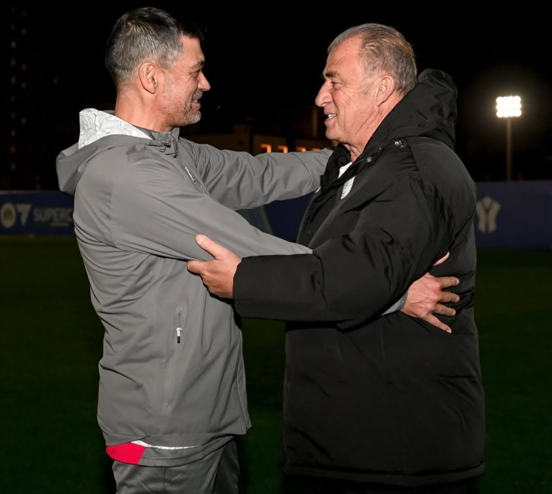 عکس/ دیدار فاتح تریم با سرمربی میلان در کمپ تمرینی تیم الشباب عربستان