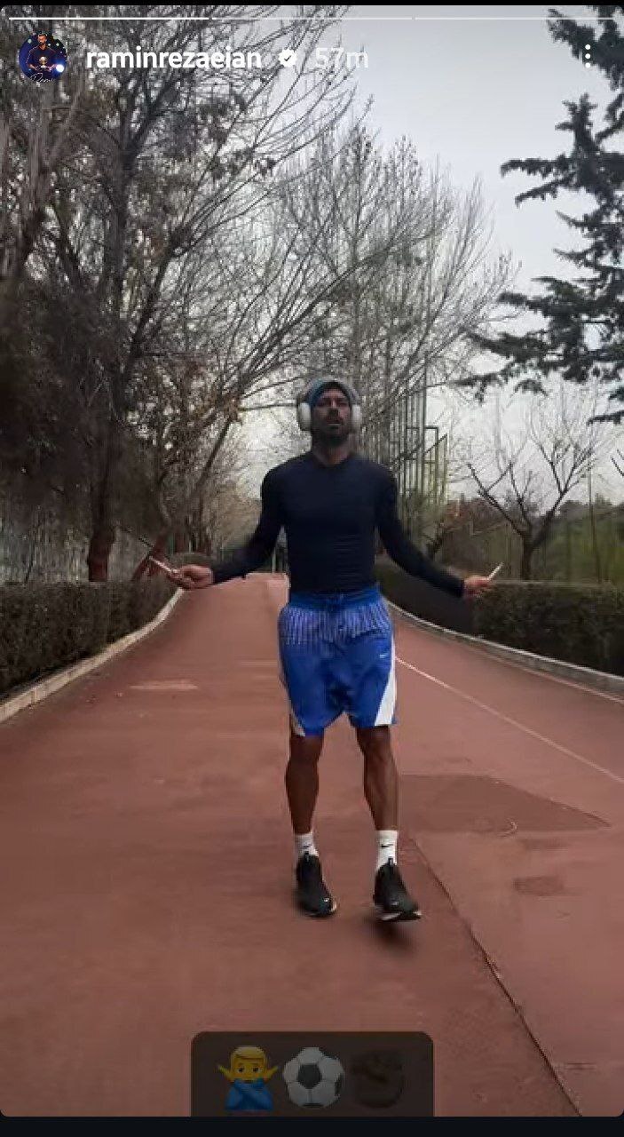 عکس/ چپ و راست استقلال تعطیلی ندارند عکس/ چپ و راست استقلال تعطیلی ندارند