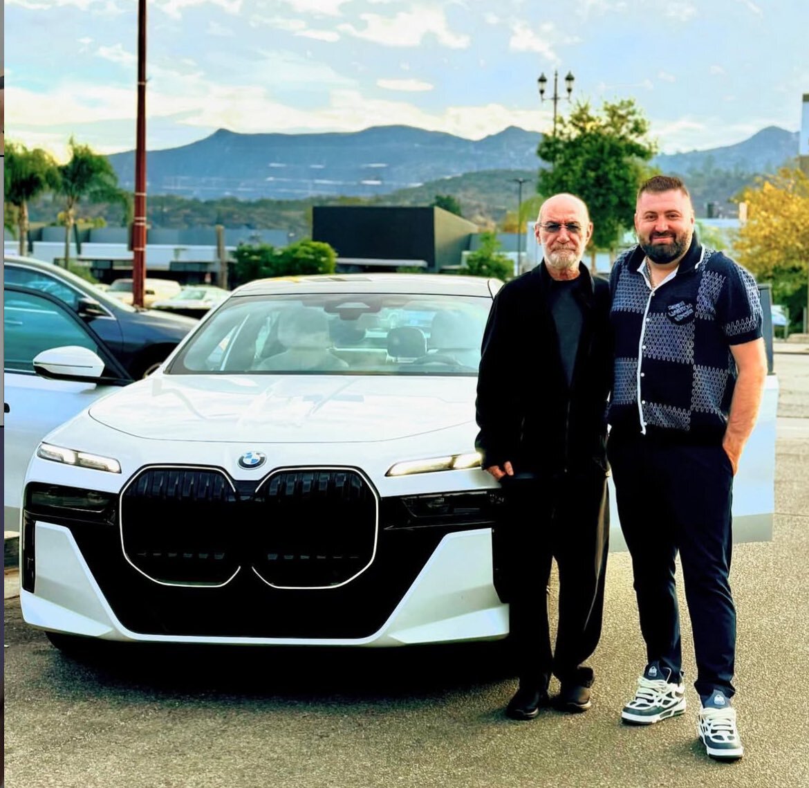 عکس/رونمایی از ماشین سیاوش قمیشی