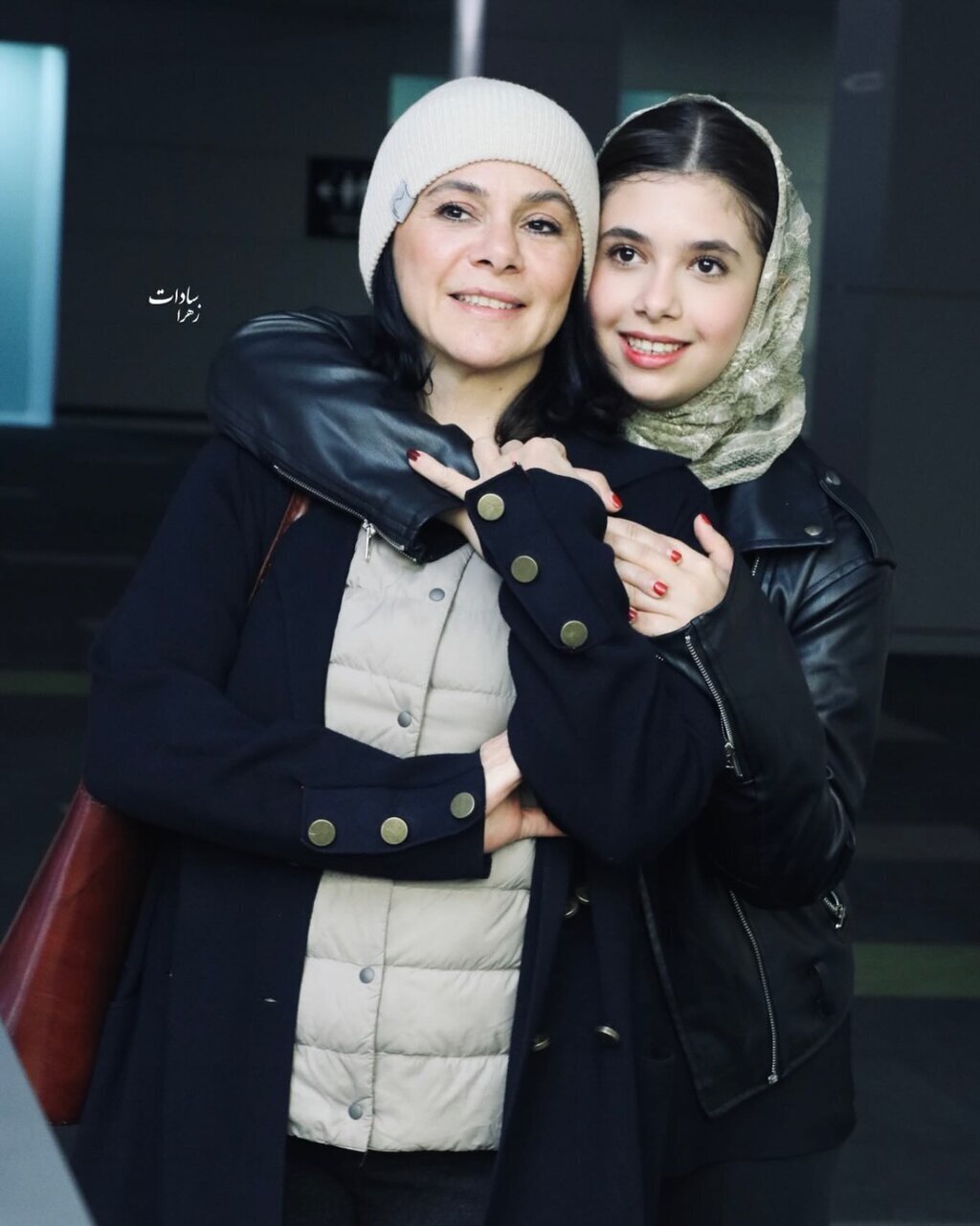 عکس/مستانه مهاجر در آغوش دخترش «نفس»