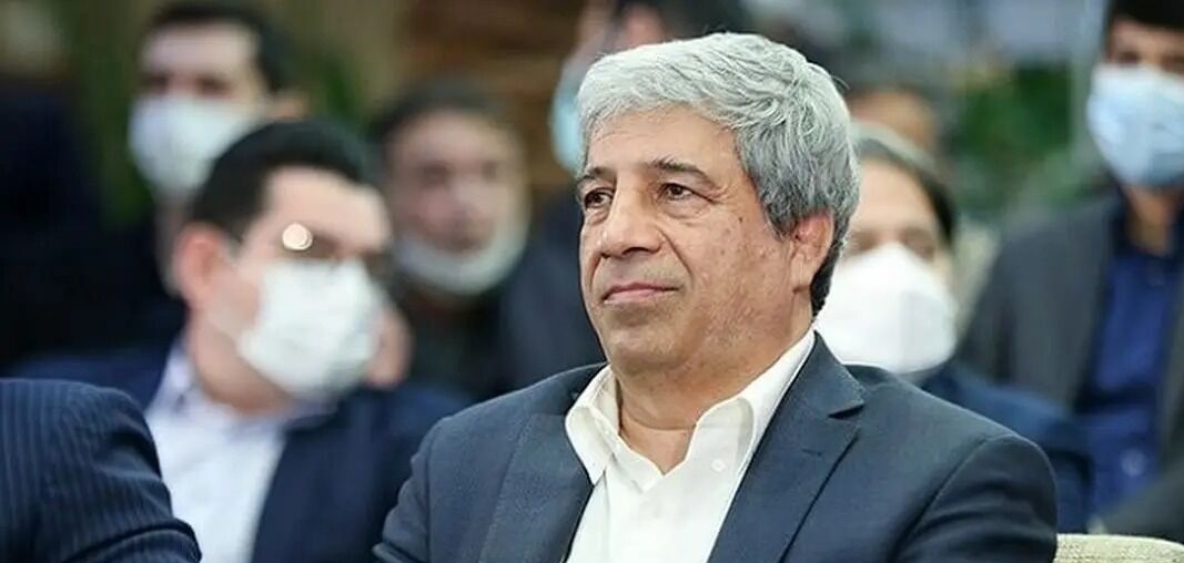 واکنش رئیس صداوسیما به هدیه کردن کفن به هادی عامل! واکنش رئیس صداوسیما به هدیه کردن کفن به هادی عامل!